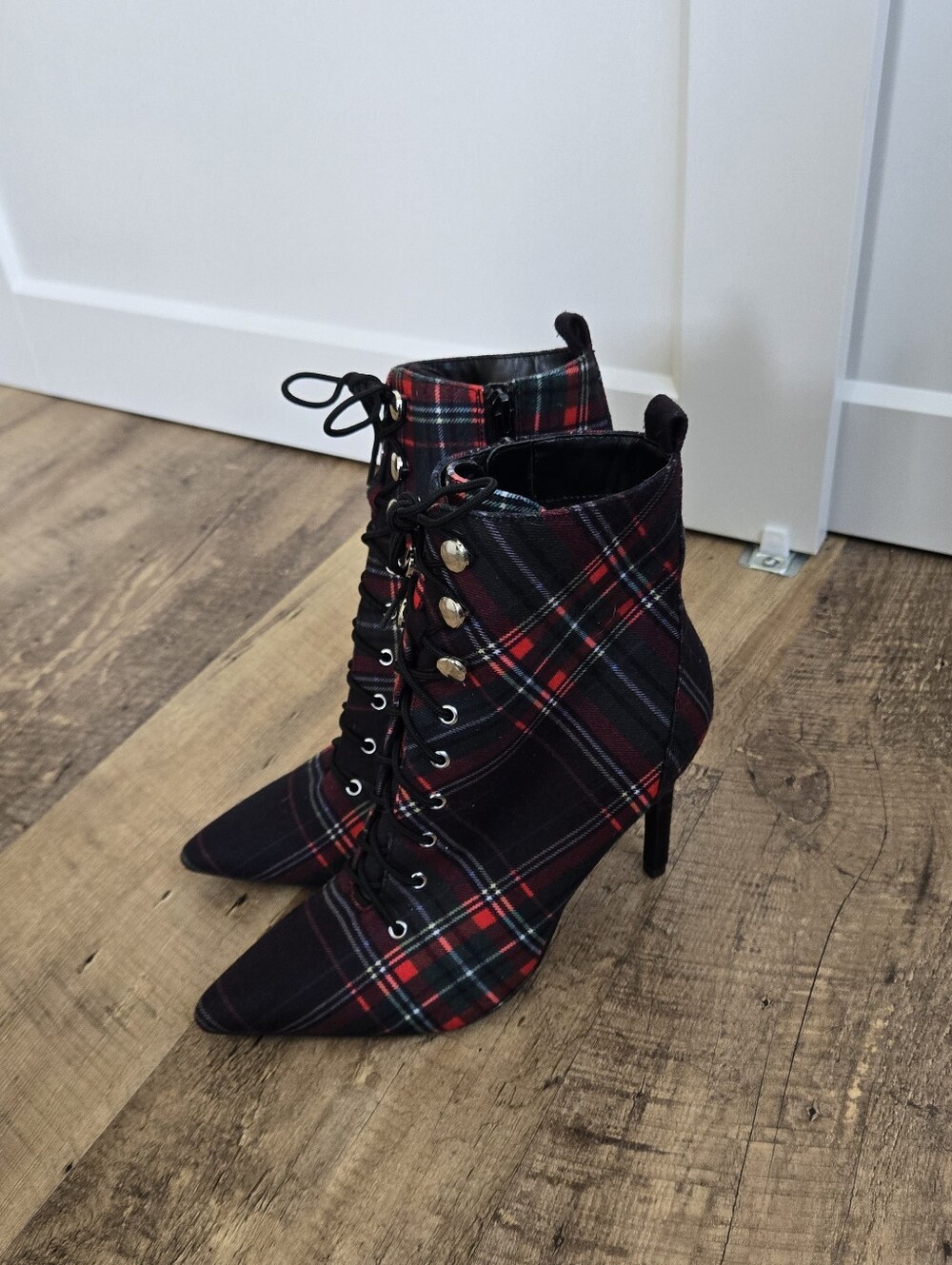 Le Chateau Black And Red Plaid Lace Up High Heel Shoes Size 37